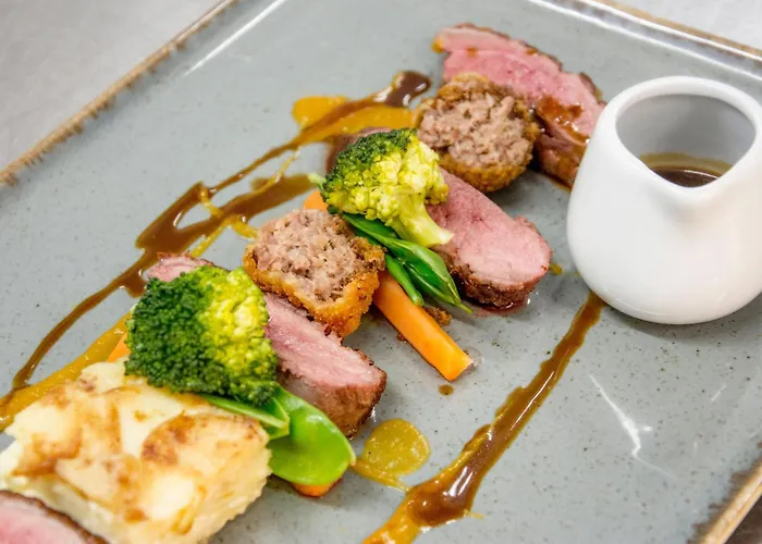 The Knowes Hotel & Restaurant