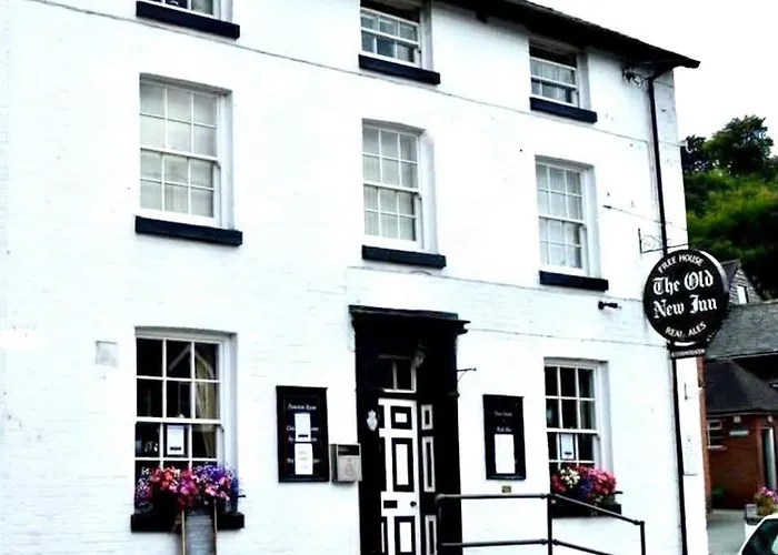 Old New Inn, Llanfyllin