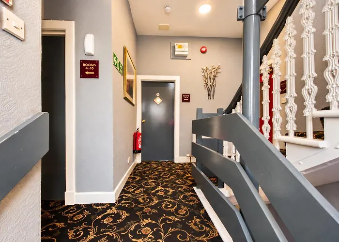 The George Hotel