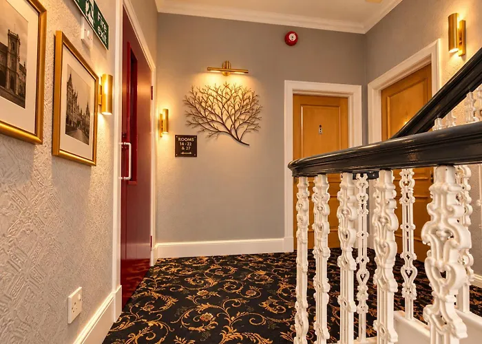 The George Hotel