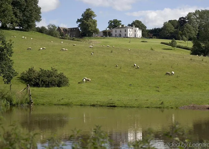 Brooks Country House