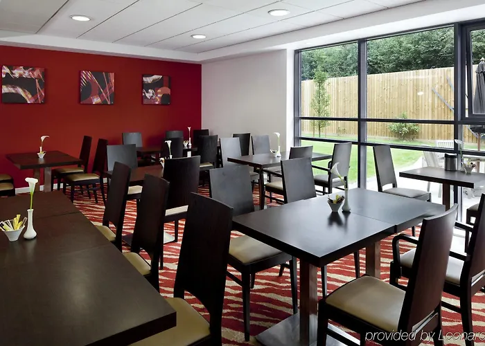 Premier Inn Banbury - M40 J11
