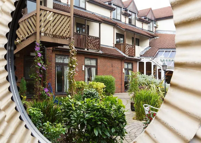 Kingston Lodge Hotel
