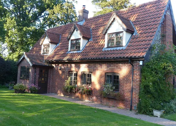 The Old Pear Tree