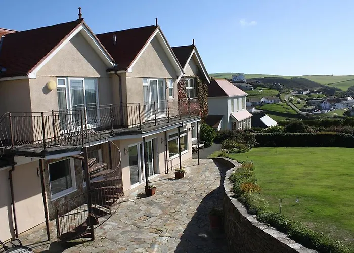 Lantern Lodge Kingsbridge 