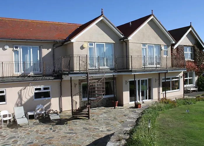 Lantern Lodge Kingsbridge 