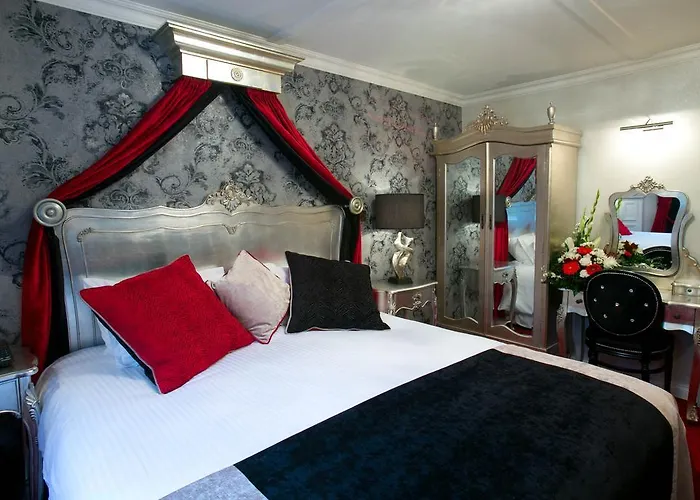 Greenvale Hotel