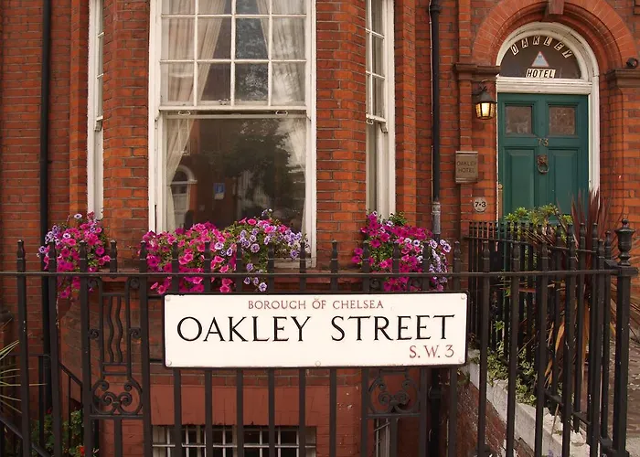 Oakley Hotel London