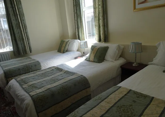 Waverley Hotel