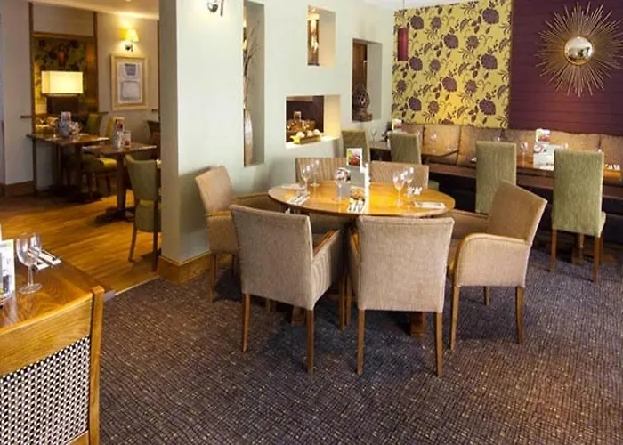 Premier Inn Bristol Cribbs Causeway