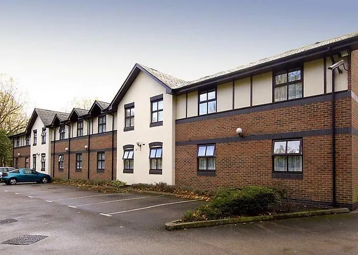 Premier Inn Stockport South