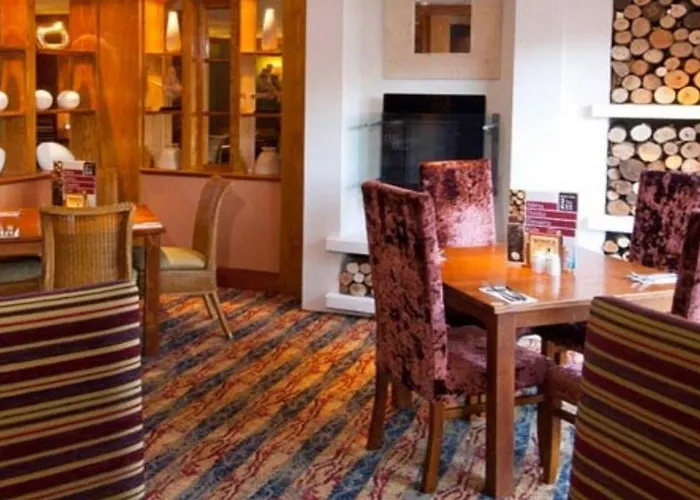 Premier Inn Christchurch / Highcliffe