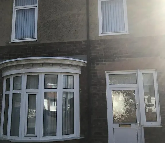 Longfield Road Hotel Darlington 