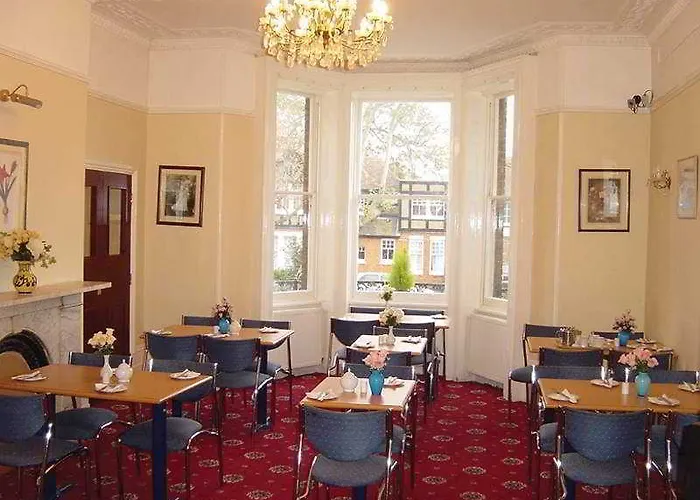Channins Hounslow Hotel
