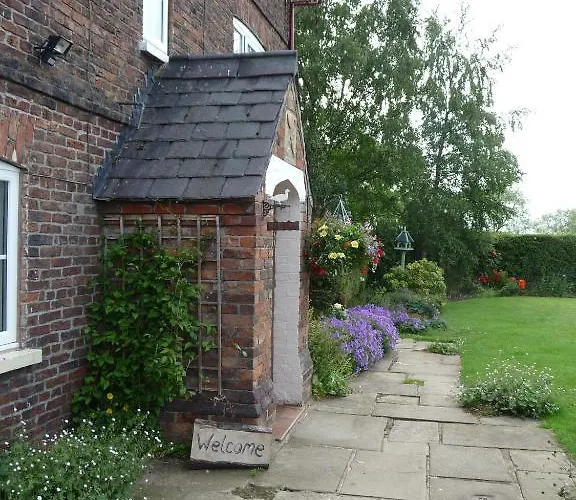 Birtles Farm Bed And Breakfast