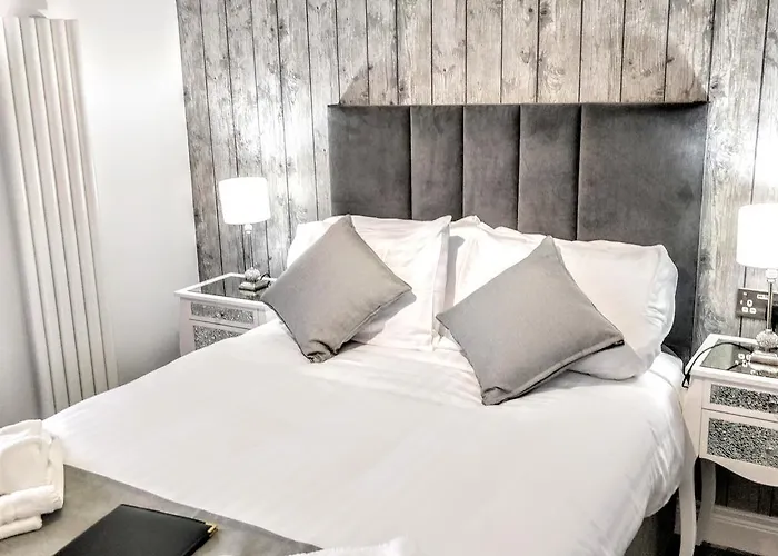Number 4 Hotel Londonderry