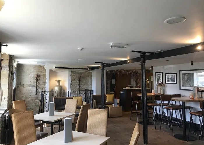 Waterfront Hotel Brighouse
