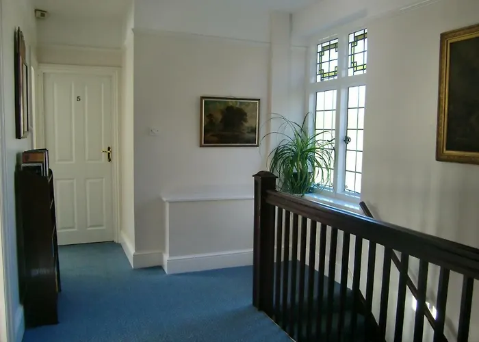 Hatsue Guest House