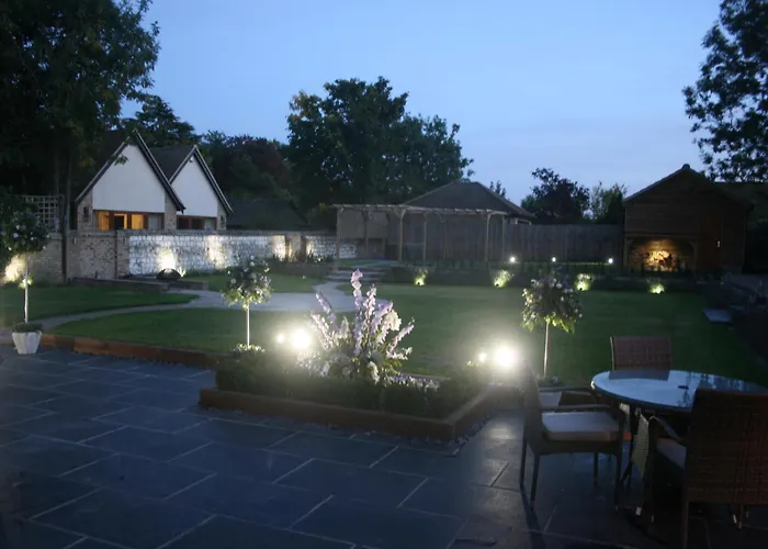 Appletree Cottages Mildenhall
